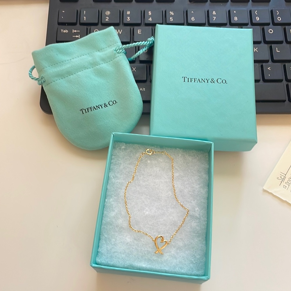 Tiffany & Co. Paloma Picasso Loving Heart Bracelet 18k Gold
